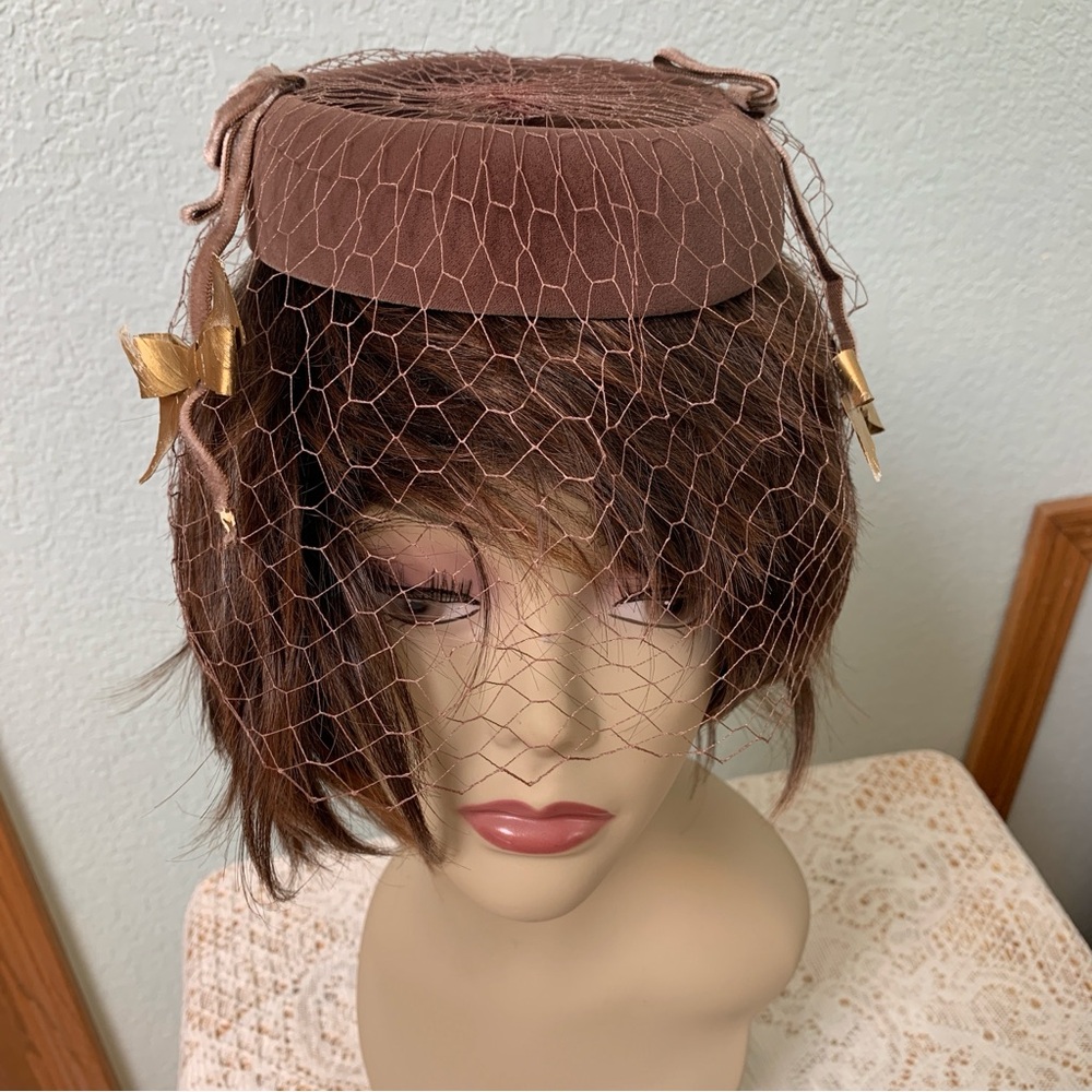 Vintage Chocolate Brown Velvet Halo Hat Veil Gold Bow Accents Harriman S.F.
